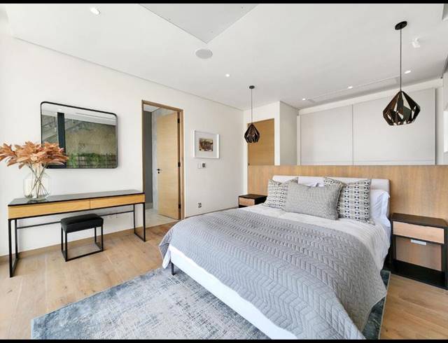 3 BEDROOM APARTMENT FOR SALE IN BANTRY BAY